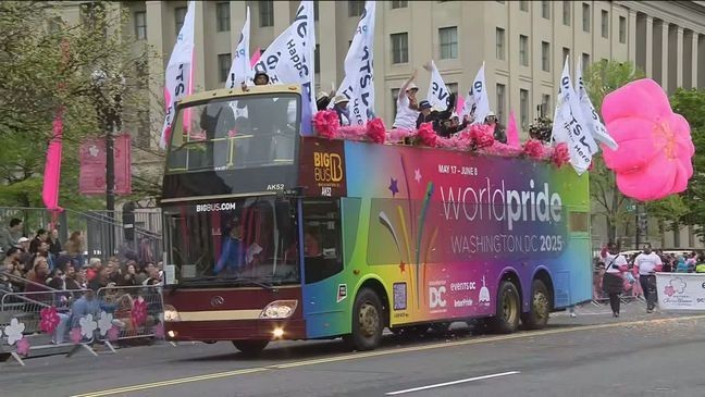 Mickey Mouse, Mayor Muriel Bowser, and more join the National Cherry Blossom Festival Parade (7News)