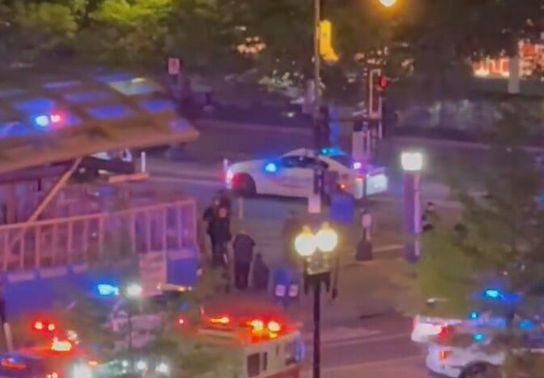 Image for story: Friday's juvenile brawls across Southwest leads to increased DC Police presence in area