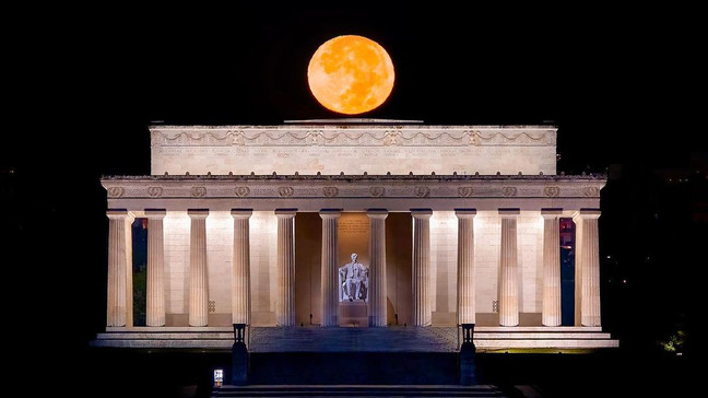 7News created a gallery of some of the best moon shots across the DMV! (Photo courtesy of Gordon Lau)