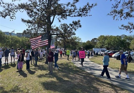 Image for story: PHOTOS: Estimated 1,000+ gather in Charleston to protest Trump administration Saturday