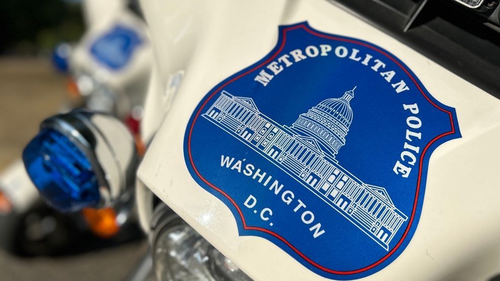 Image for story: 6 arrested after  in Navy Yard after incidents involving large groups of juveniles